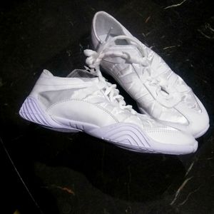 NFINITY shoes size 8 (New)